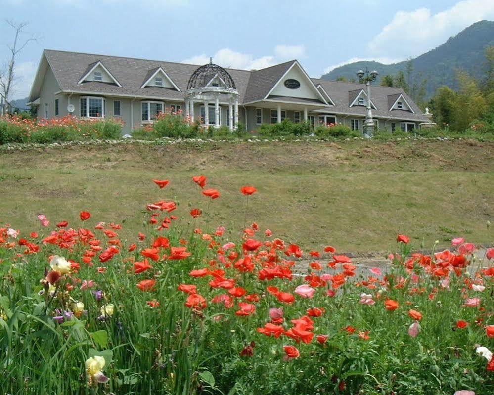 Condominium Square Hills นิกโก ภายนอก รูปภาพ